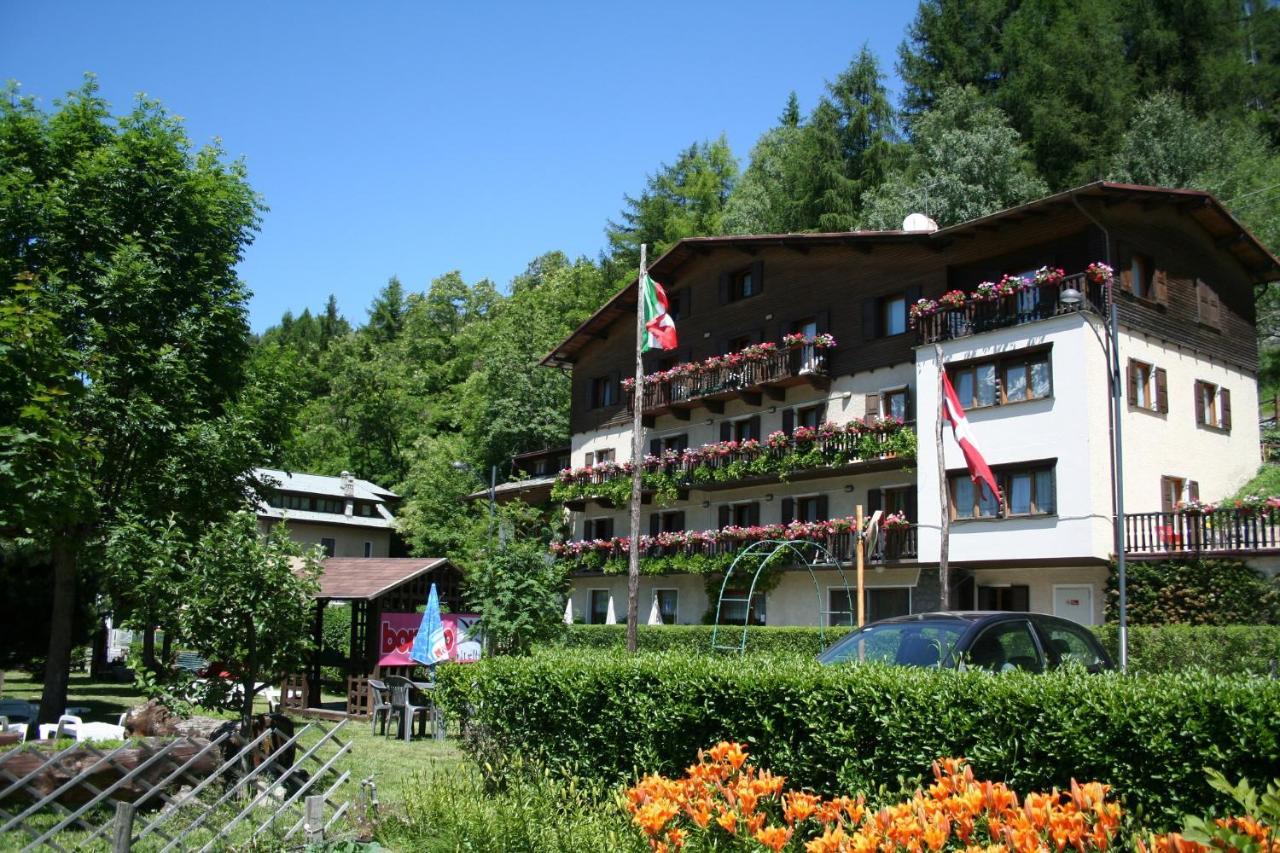 Hotel Daniela Борміо Екстер'єр фото